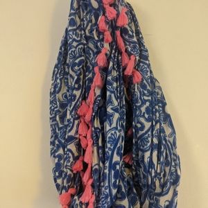 Lilly Scarf